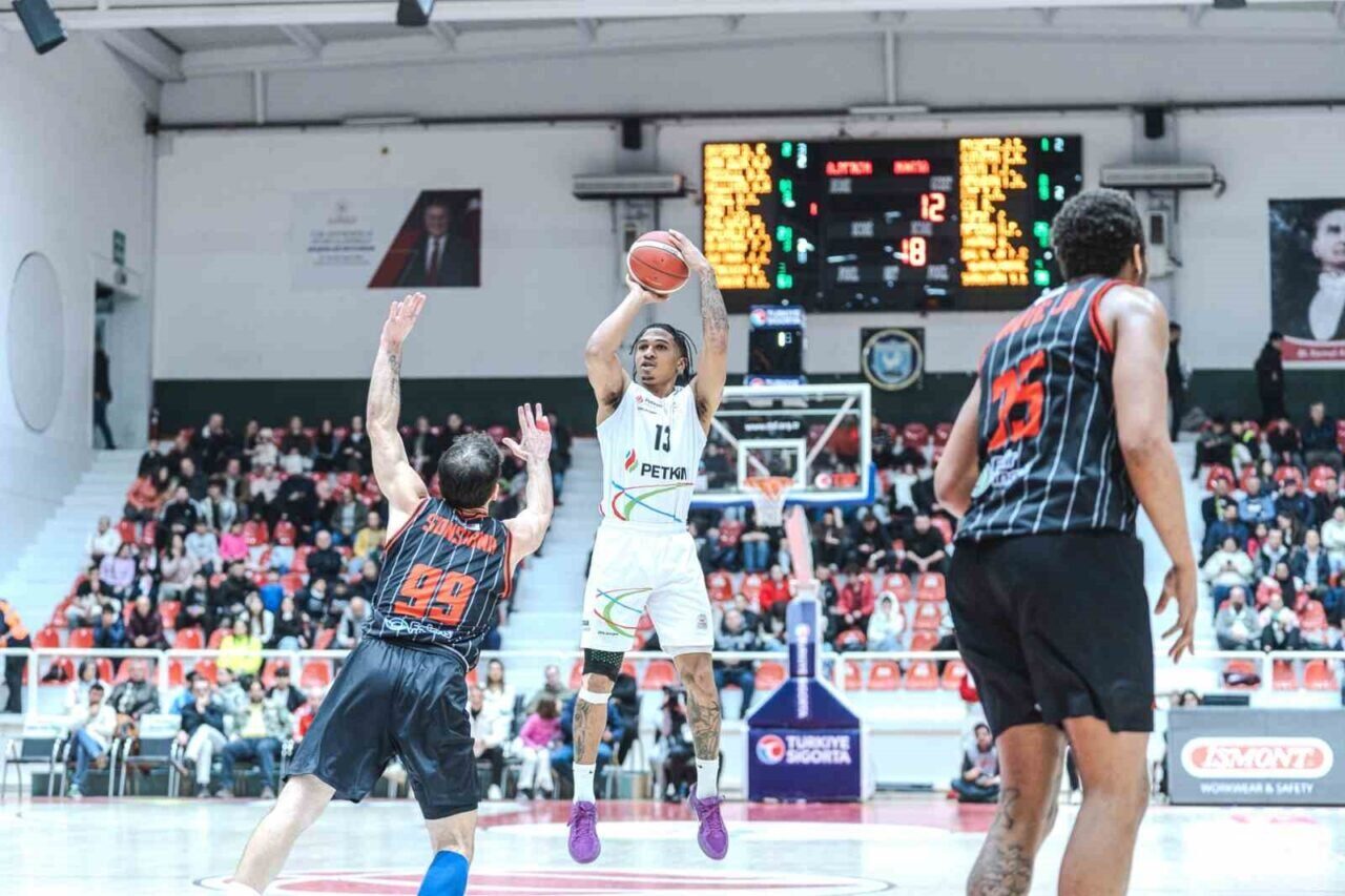 Türkiye Sigorta Basketbol Süper Ligi'nde Aliağa Petkimspor, 18. haftada sahasında