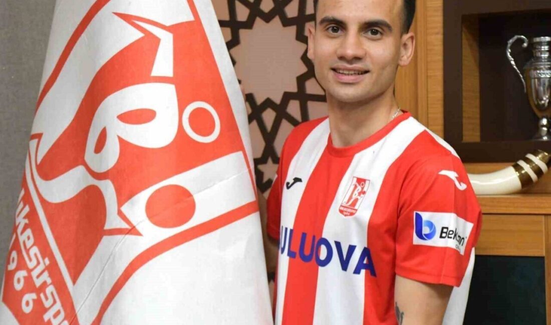 Balıkesirspor, Aliağa FK’dan Berkay Görmez’i Kiralık Olarak Kadrosuna Katmayı Başardı Balıkesirspor, Aliağa FK'dan sol kanat oyuncusu Berkay Görmez'i sezon sonuna