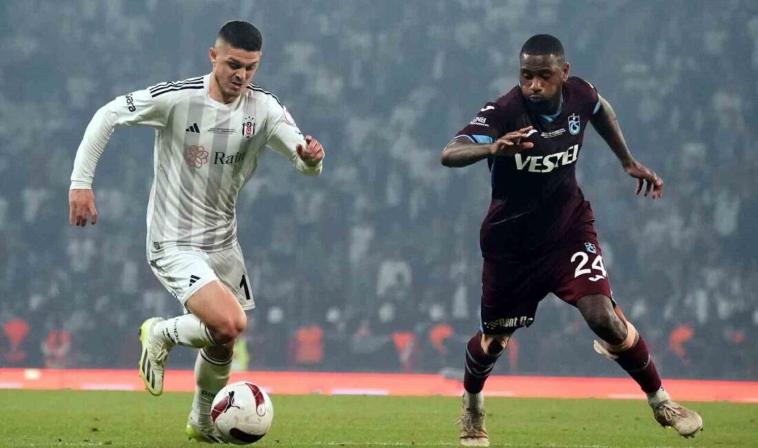 Beşiktaş-Trabzonspor Mücadelesi 5 Kıtada 100’den Fazla Ülkede Canlı Yayınlanacak Beşiktaş, yarın saat 19.00'da Trabzonspor'la karşılaşacak. Trendyol Süper Lig'in bu