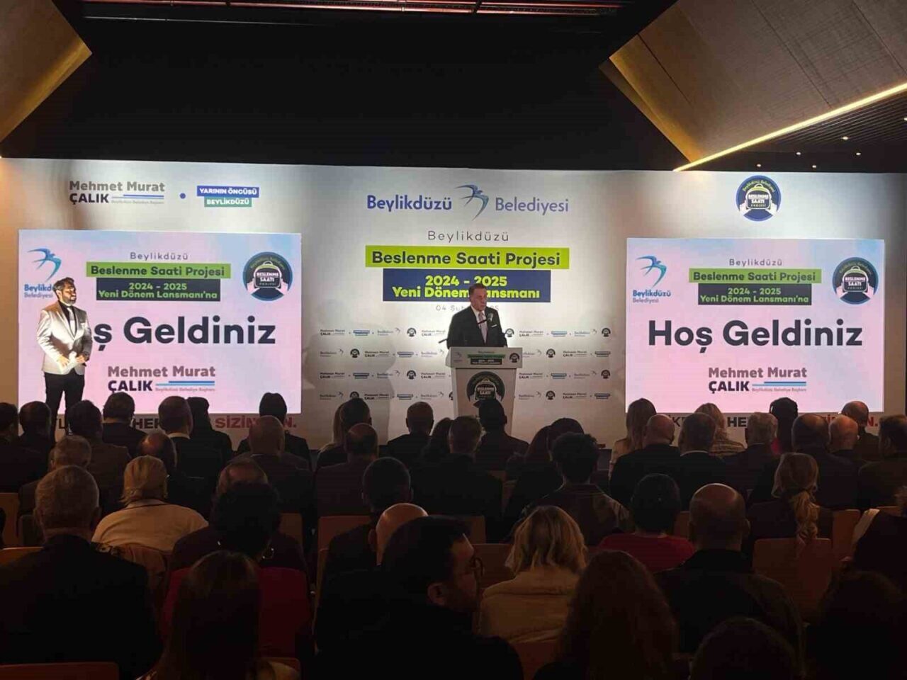 Beylikdüzü Belediyesi, Beslenme Saati Projesi'nin 4. yılını kutladı. Lansmanında konuşan
