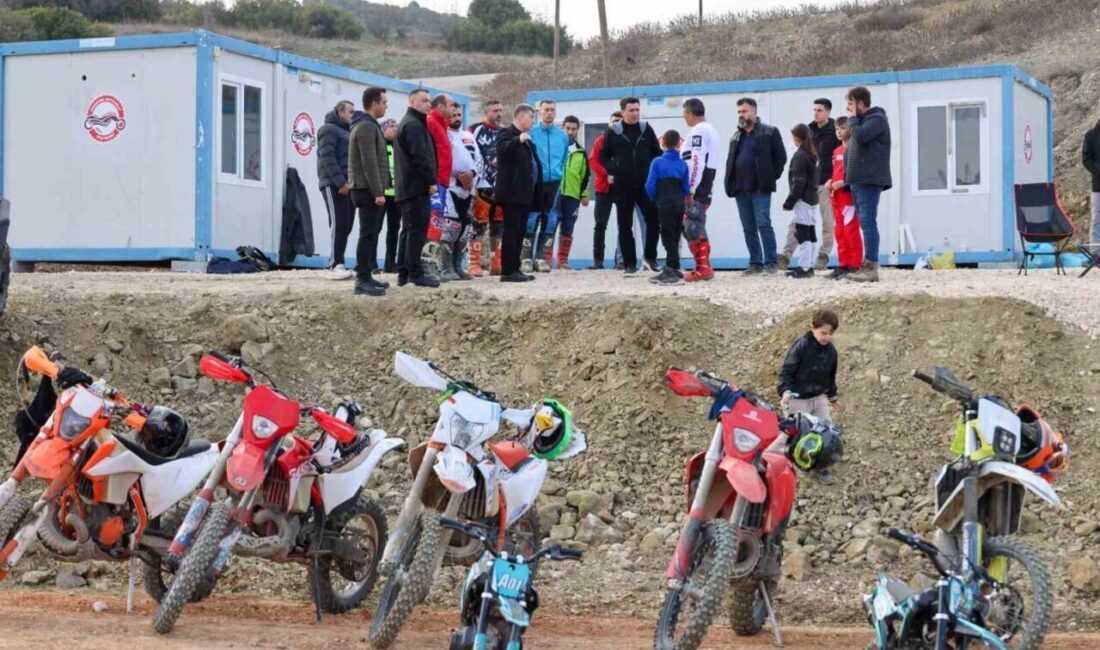 Bilecik Türkiye Motokros Şampiyonası’na Hazırlanıyor! Bilecik, Türkiye Motokros Şampiyonası'na ev sahipliği yapmaya hazırlanıyor. Vali