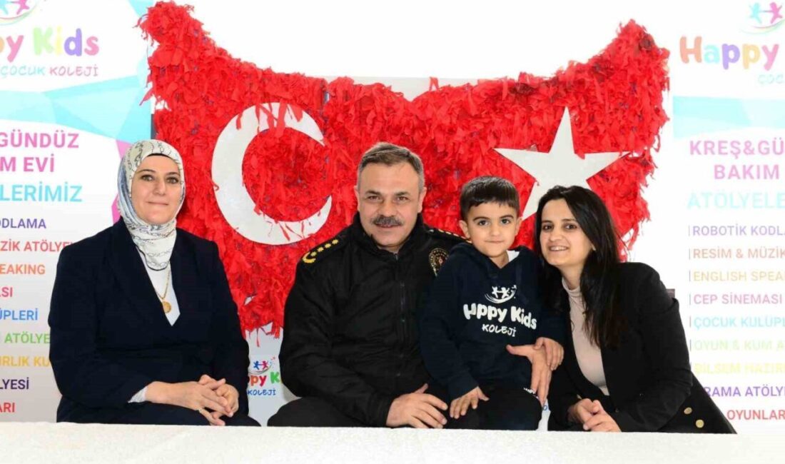 Bingöl Emniyet Müdürü, Şehit Polis Memuru Birol İli’nin Çocuğuna Sürpriz Yaparak Pasta Kesti Bingöl Emniyet Müdürü Beyti Kalaycı ve eşi Nurcan Kalaycı, 2022'de