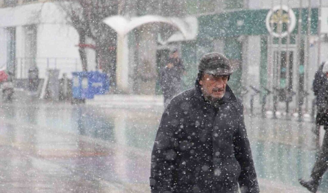 Bolu’da Kar Yağışı Nedeniyle Okullar 1 Gün Tatil Edildi Bolu'da etkili olan kar yağışı nedeniyle 6 Şubat 2025 Perşembe