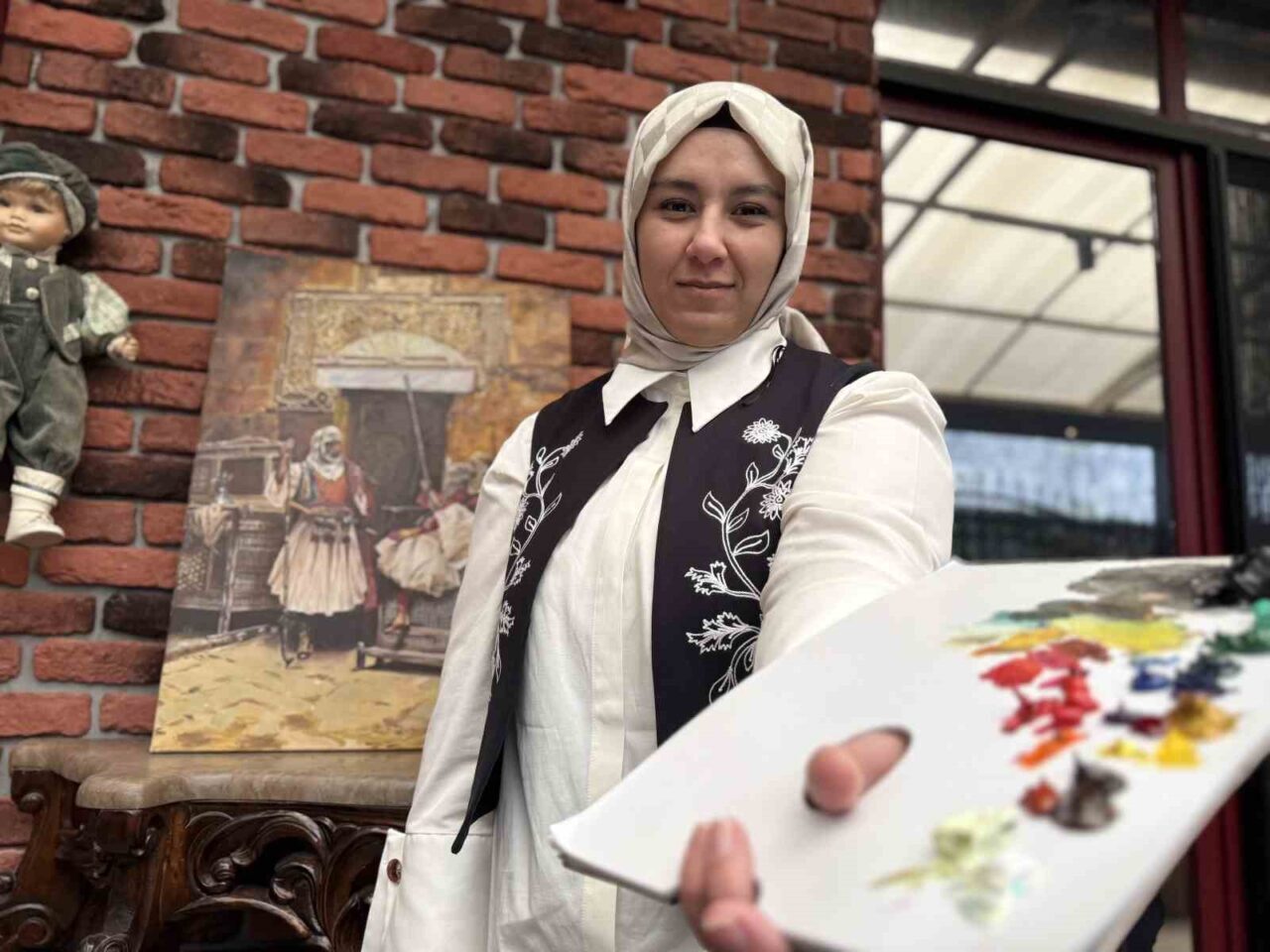 Kahramanmaraş depremlerinin ardından Düzce’ye taşınan 38 yaşındaki Ayşegül Nacar, bulaşık