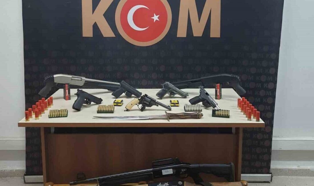 Burdur’da düzenlenen operasyonda 15 kaçakçıdan 1’i tutuklandı, silahlar ele geçirildi Burdur İl Emniyet Müdürlüğü, Burdur, Antalya ve Isparta'da 4 Şubat'ta