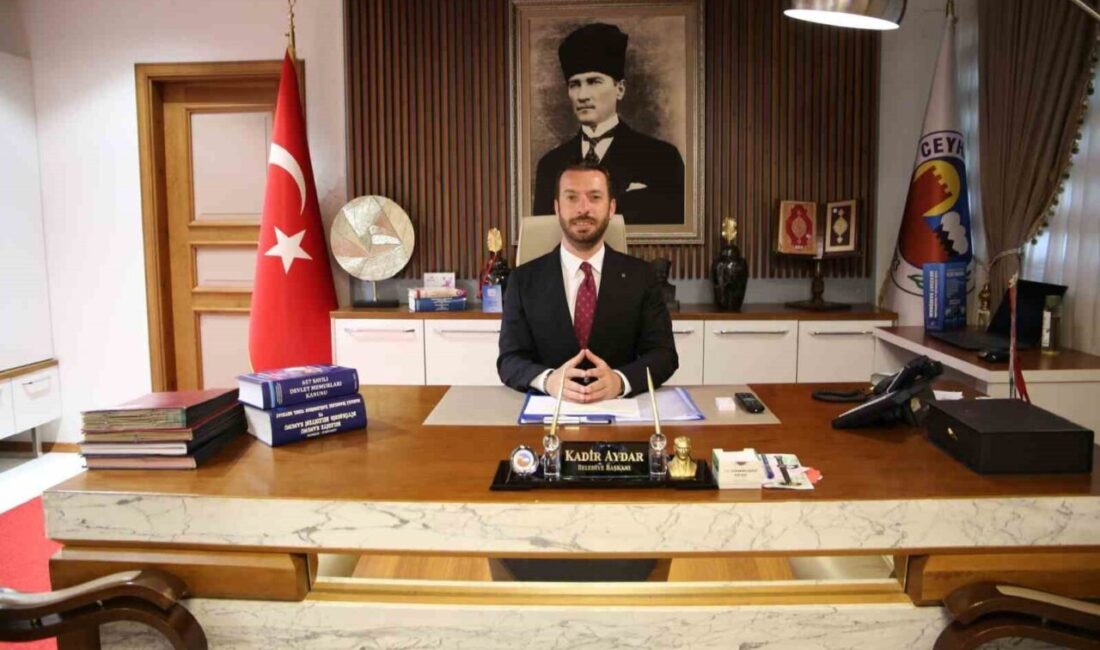 Ceyhan’da Ramazan Boyunca Her Gün 10 Bin Ücretsiz Ekmek ve İftar Sofrasında Sıcak Yemek İkramı Duyuruldu Ceyhan Belediye Başkanı Kadir Aydar, Ramazan süresince her gün iftar