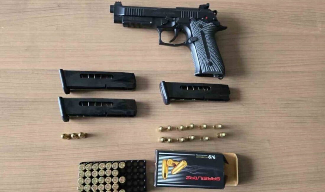 Çorum’da Yapılan Denetimlerde Hakkında Yakalama Kararı Bulunan 11 Şahıs Ele Geçirildi Çorum'da polis, 21-28 Şubat tarihleri arasında 101 denetim gerçekleştirerek, hakkında