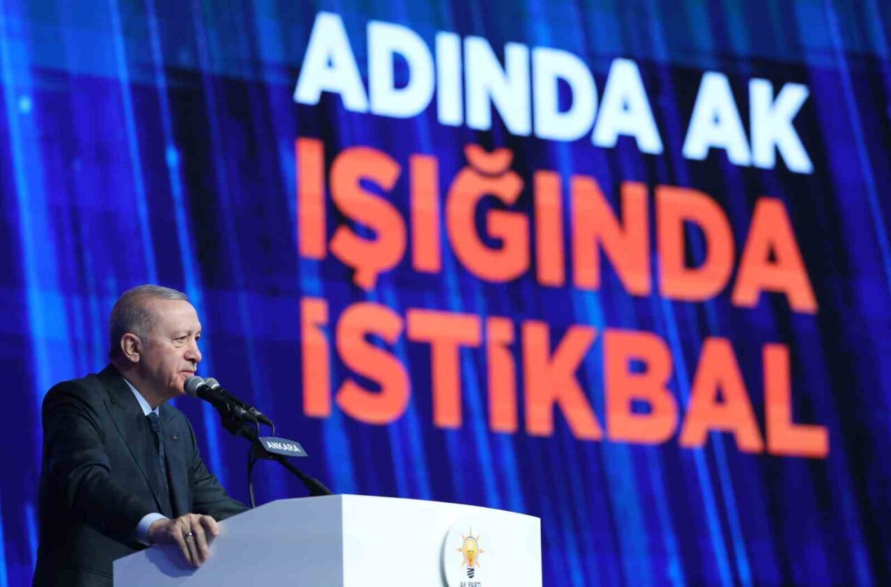 Cumhurbaşkanı Recep Tayyip Erdoğan, AK Parti 8. Olağan Büyük Kongresi'nde,
