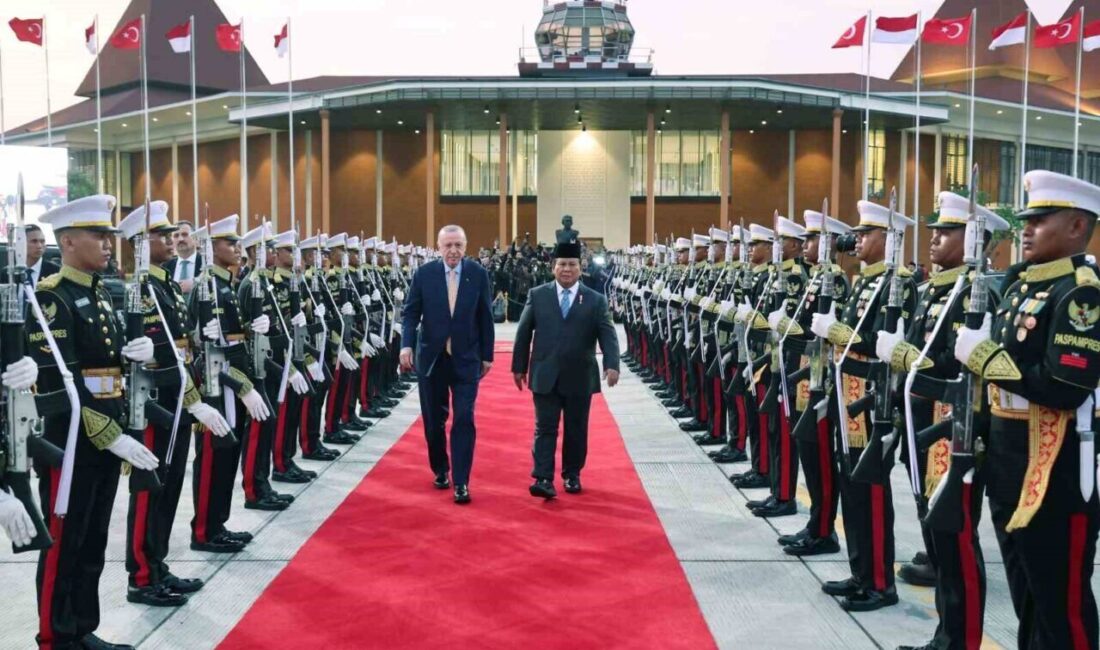 Cumhurbaşkanı Erdoğan, Endonezya Temaslarının Ardından Pakistan’a Hareket Etti Cumhurbaşkanı Recep Tayyip Erdoğan, Endonezya'daki resmi temaslarını tamamlayarak Halim Perdanakusuma