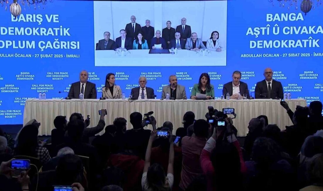 İmralı Heyeti’nden DEM Partisi’ne silah bırakma ve kongre yapma çağrısı geldi. DEM Partisi'nin İmralı Heyeti, silah bırakma ve kongre yapma çağrısında
