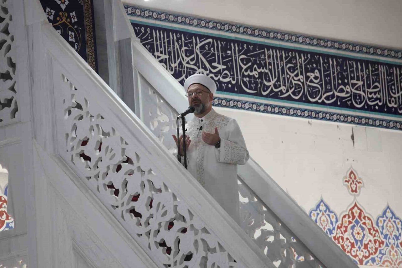 Diyanet İşleri Başkanı Prof. Dr. Ali Erbaş, Ramazan'da lüks ve