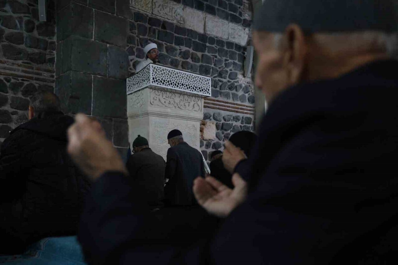 Diyarbakır Ulu Cami’de, 6 Şubat 2023'te meydana gelen Kahramanmaraş depremlerinde