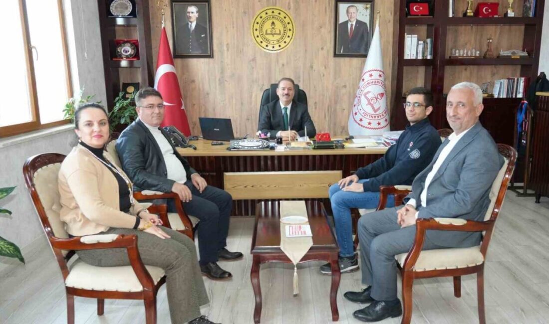 Adıyaman Doğa Koleji Öğrencisi, TÜBİTAK Fizik Olimpiyatları’nda Bronz Madalya Kazandı Özel Adıyaman Doğa Koleji'nden Hasan Feyzi Bozdağ, TÜBİTAK Fizik Olimpiyatları