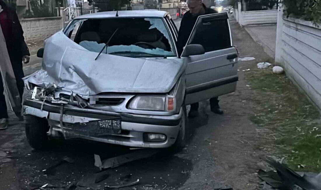 Dörtyol’da İki Araç Çarpıştı: 9 Yaralı! Hatay'ın Dörtyol ilçesinde A.D. ve H.T. yönetimindeki araçların çarpışması sonucu