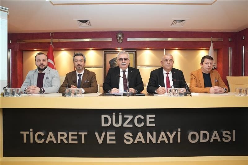 Düzce Ticaret ve Sanayi Odası’nın Olağan Meclis Toplantısı Gerçekleştirildi Düzce Ticaret ve Sanayi Odası'nın olağan meclis toplantısı, Meclis Başkanı