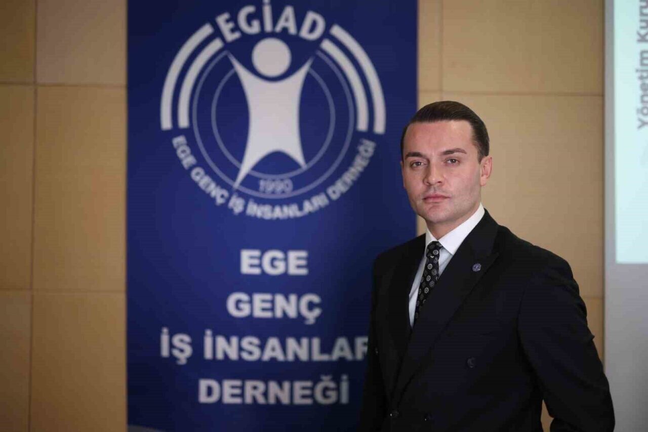 Ege Genç İş İnsanları Derneği (EGİAD) Başkanı Kaan Özhelvacı, 6
