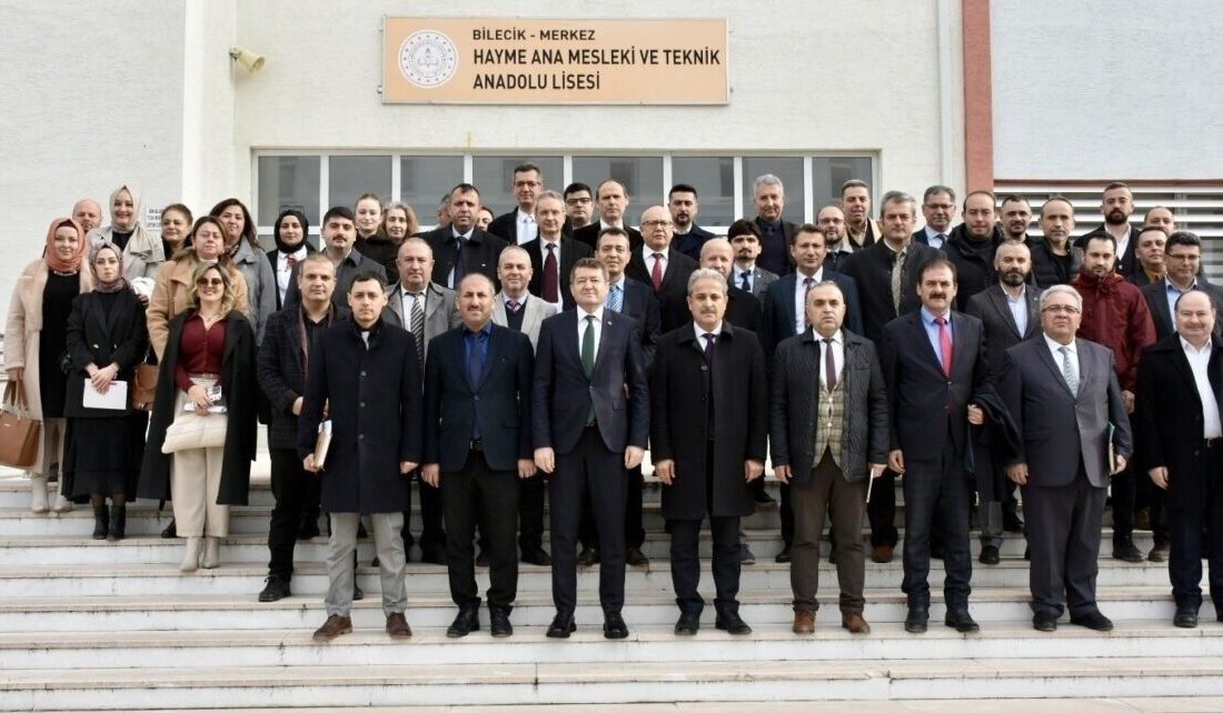 Bilecik’te 2024-2025 Eğitim Yılı İkinci Dönem Toplantısı Yapıldı Bilecik İl Milli Eğitim Müdürü Serdal Şimşek, 2024-2025 Eğitim Öğretim