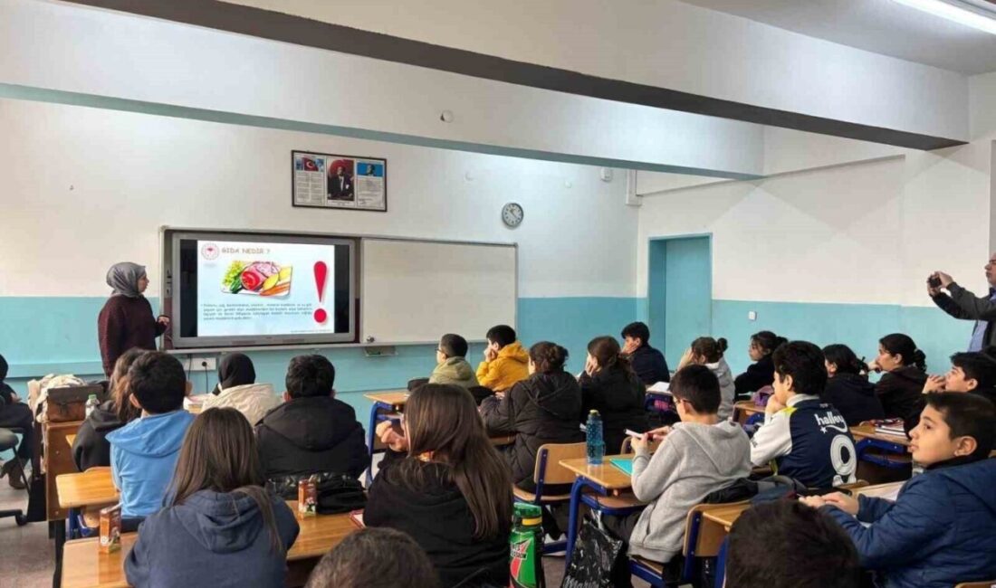 Elazığ’da Okul Öğrencilerine Gıda Güvenilirliği Hakkında Eğitim Verildi Elazığ'daki Barbaros Hayrettin Paşa Ortaokulu'nda, Milli Eğitim ve Tarım Bakanlıkları