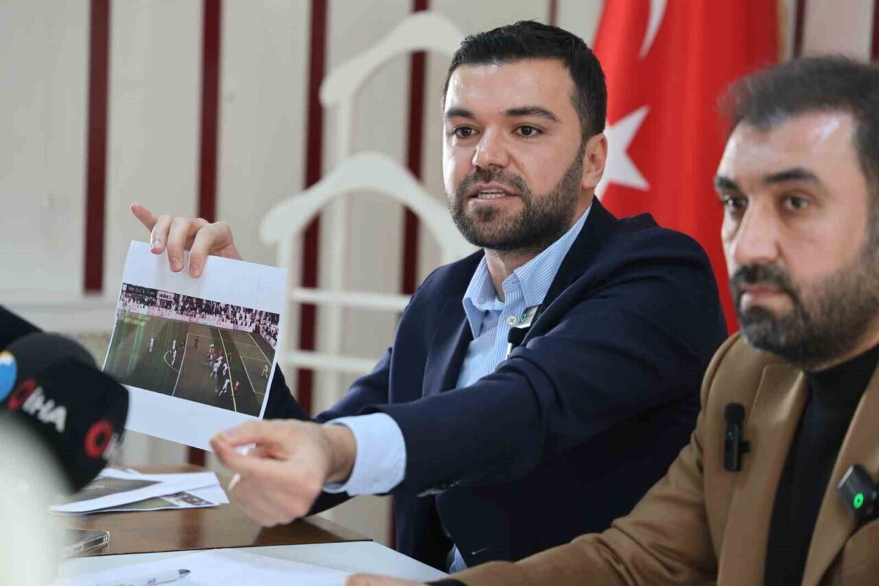 Elazığspor Asbaşkanı Mustafa Şerifoğulları, Vanspor FK maçı sonrası yaşananlar için