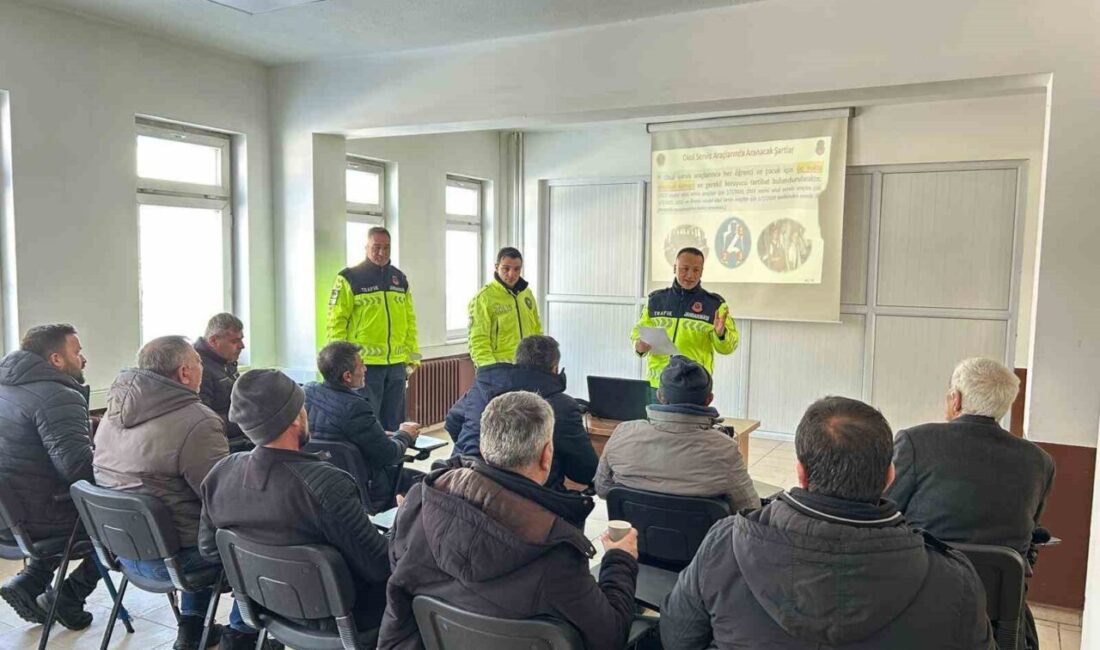 Erzincan’da Okul Servis Şoförlerine Güvenli Sürücülük Eğitimi Verildi Erzincan Refahiye İlçe Emniyet Müdürlüğü ve Jandarma Komutanlığı, okul servis