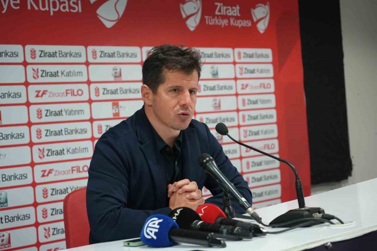 Antalyaspor Teknik Direktörü Emre Belözoğlu, Beşiktaş'a elenmenin üzücü olduğunu belirterek,