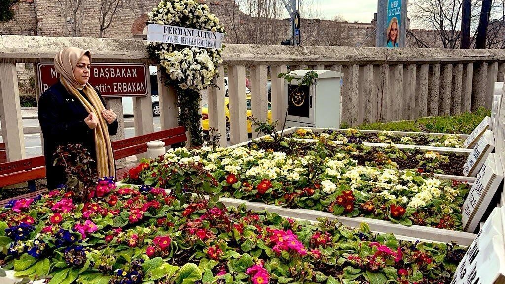 Sema Silkin Ün, Erbakan’ın Vefatının 14. Yılında Anma Törenine Katıldı Gelecek Partisi Denizli Milletvekili Sema Silkin Ün, eski Başbakan Necmettin