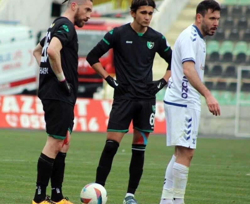 Erciyes 38 Futbol Kulübü’ne Disiplin Kurulu’ndan Para Cezası Uygulandı Erciyes 38 Futbol Kulübü, 9 Şubat 2025'teki Denizlispor maçında sportmenliğe
