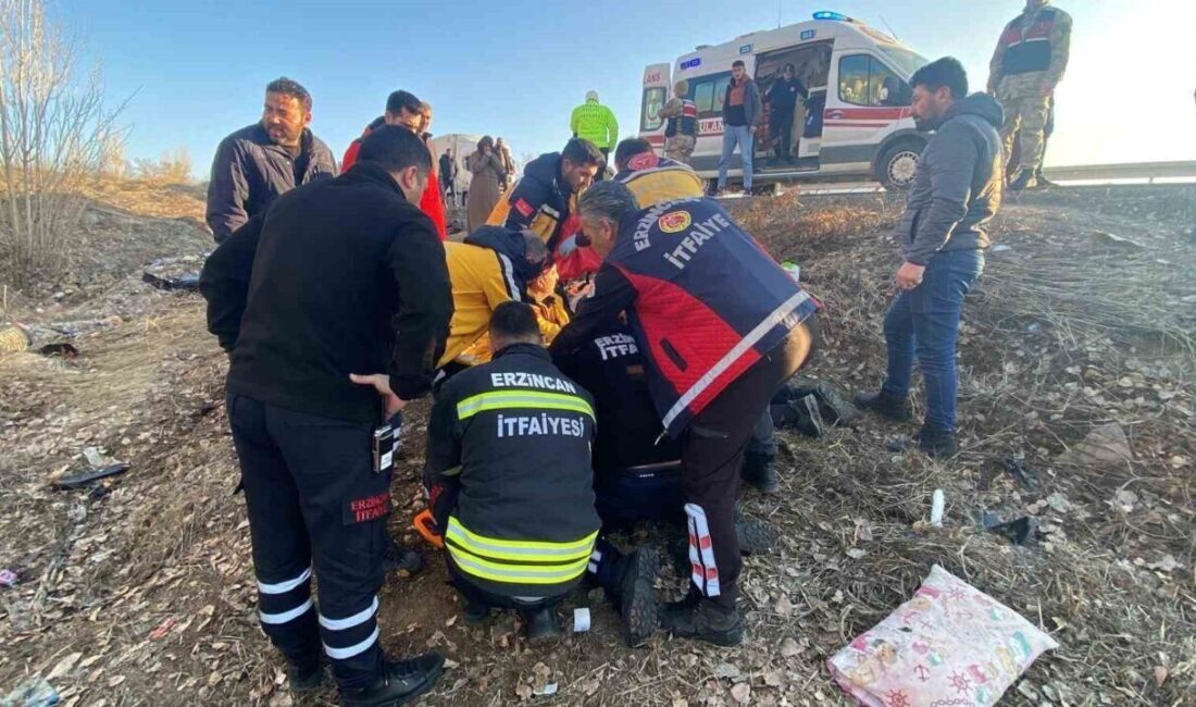 Erzincan-Erzurum kara yolunda devrilen otomobilde 4 kişi yaralandı Erzincan-Erzurum kara yolunda R.T. yönetimindeki otomobil, sürücünün kontrolünü kaybetmesi sonucu