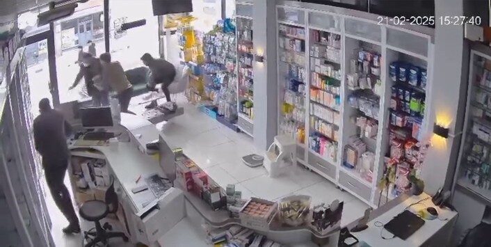Erzurum'un Hınıs ilçesinde 4.4 büyüklüğünde bir deprem, dün saat 15.27'de