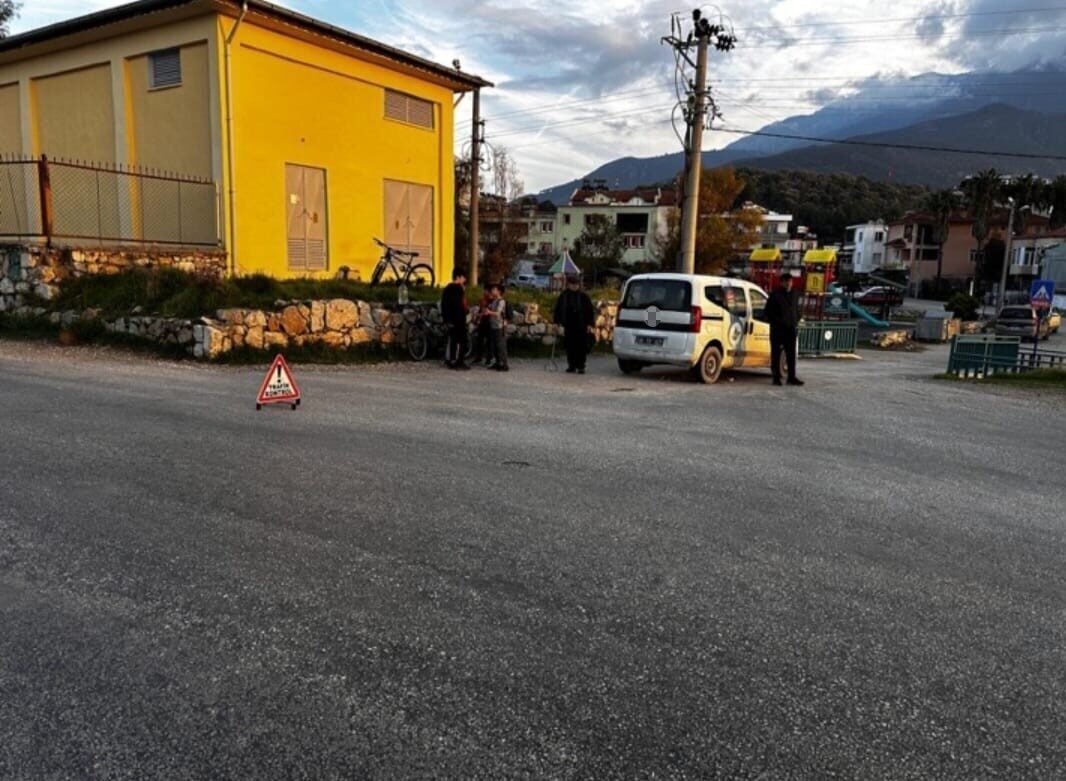 Muğla'nın Fethiye ilçesinde, 15 yaşındaki motosiklet sürücüsü Eren Can Karaltı,