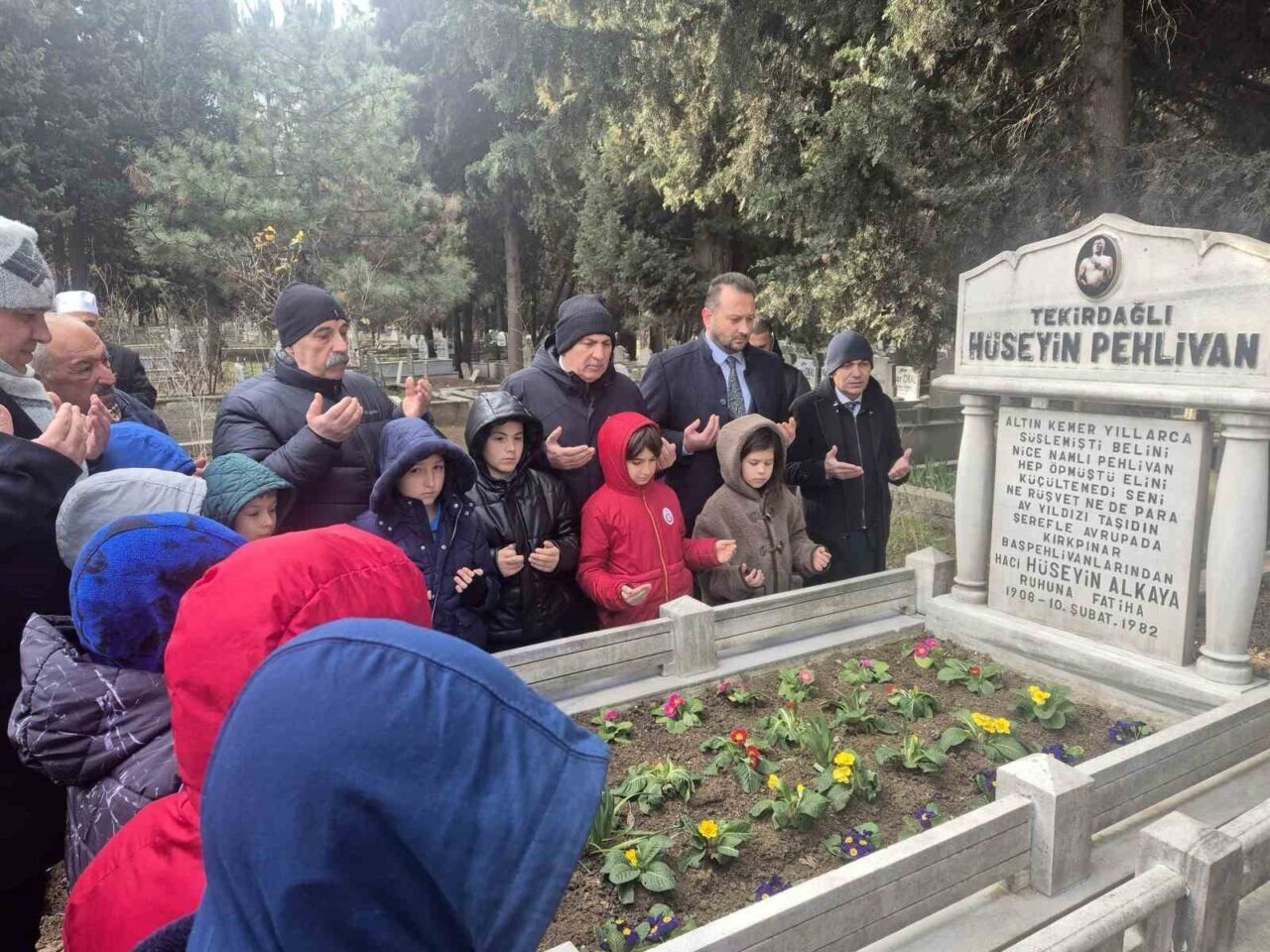 Hüseyin Alkaya, "Fransa Kasırgası" unvanıyla anılan Tekirdağlı pehlivan, 43. vefat
