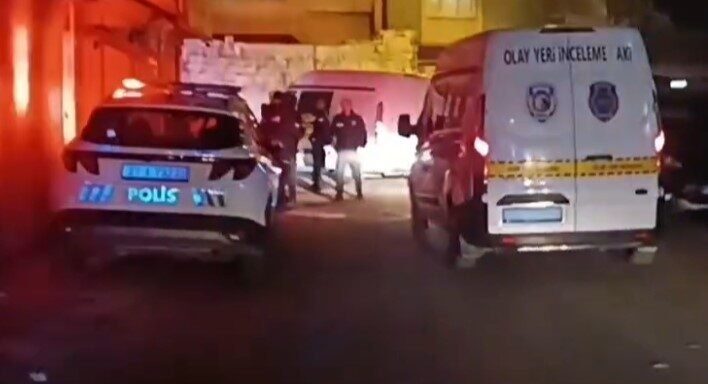Gaziantep’te Genç Kavgada Bıçaklanarak Öldürüldü, 5 Gözaltı! Gaziantep’te 17 yaşındaki Eyüp Arıcı'nın bıçaklı saldırıda öldürülmesinin ardından 5