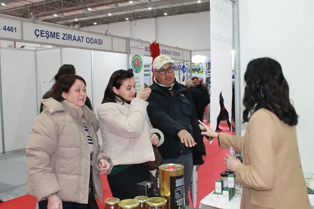 İzmir'deki tarım fuarına katılan Germencik Belediyesi, İNYA markasıyla şehrin tarımsal