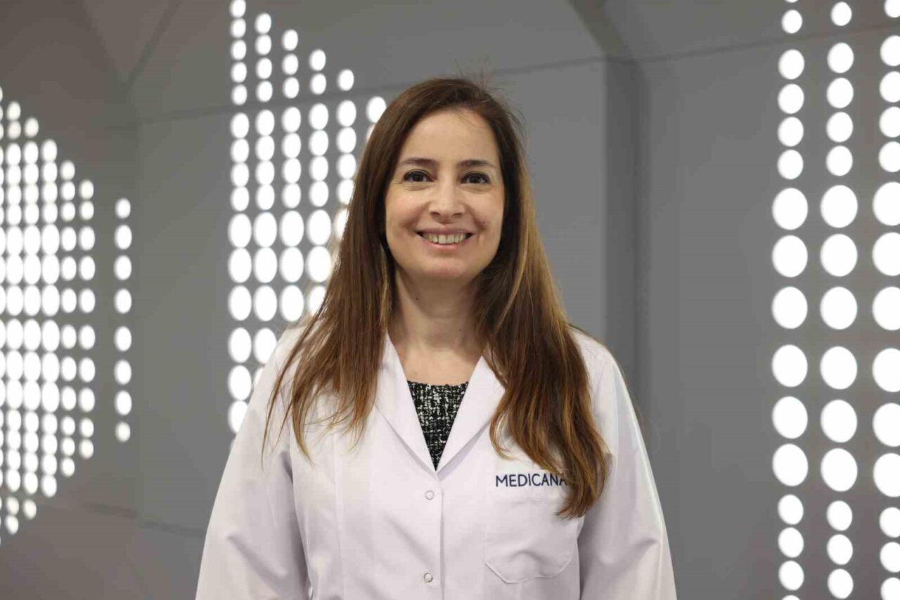 Göz Hastalıkları Uzmanı Doç. Dr. Ayşe Burcu Dirim, yetişkinlerde göz