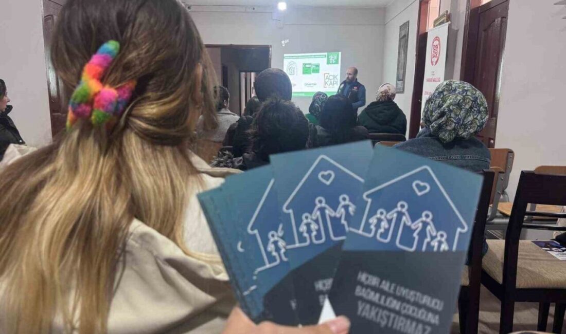 Hakkari Emniyeti, Uyuşturucu Mücadelesinde Farkındalık Yaratmaya Devam Ediyor Hakkari İl Emniyet Müdürlüğü, uyuşturucu ile mücadelede bilinçlendirme faaliyetlerine devam