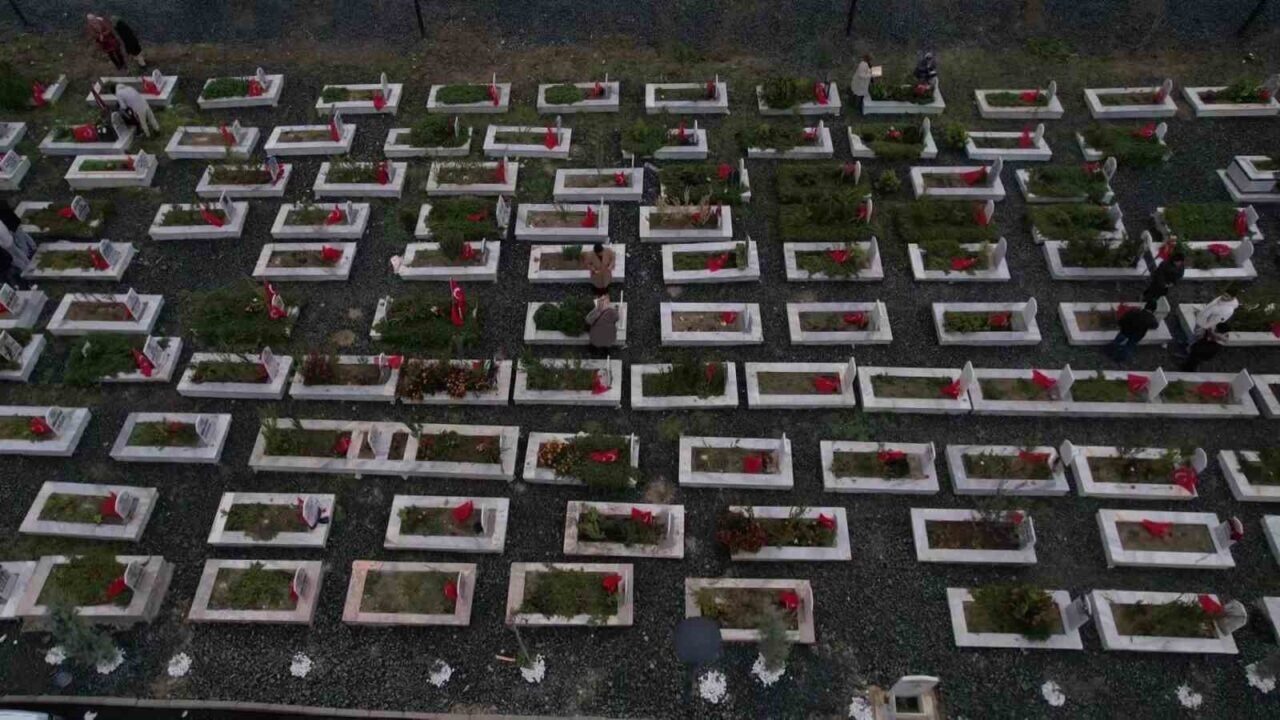Hatay'da 6 Şubat depreminin ikinci yılı dolayısıyla 'Narlıca Deprem Şehitleri'
