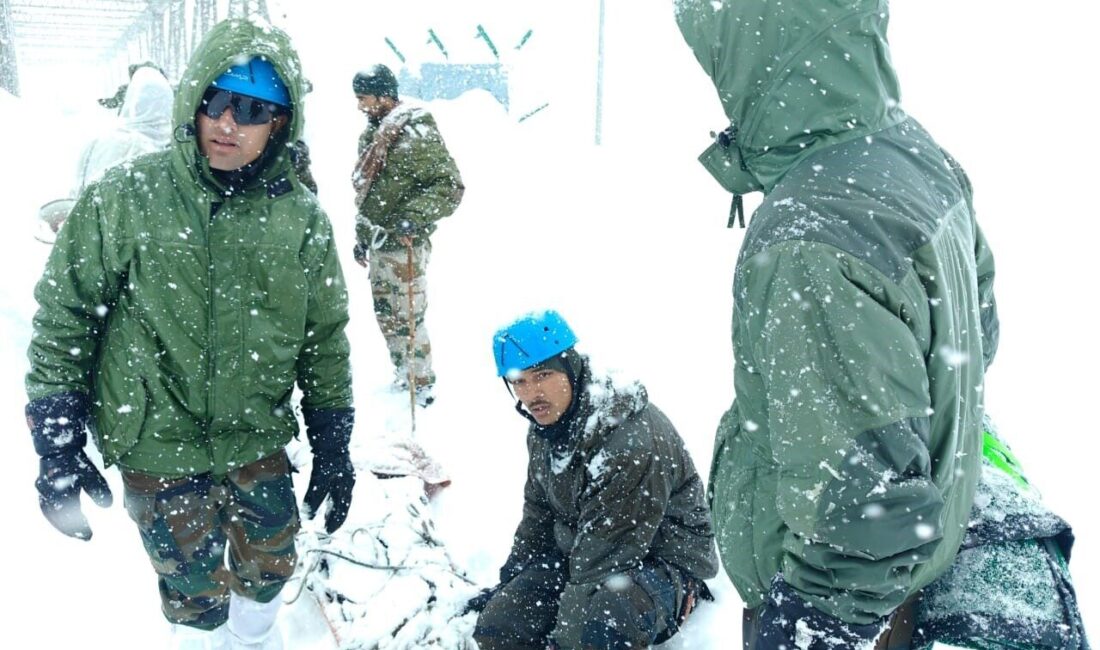 Uttarakhand’da Meydana Gelen Çığda 41 Kişi Mahsur Kaldı Hindistan'ın Uttarakhand eyaletinde meydana gelen çığ sonucu 41 kişi kar