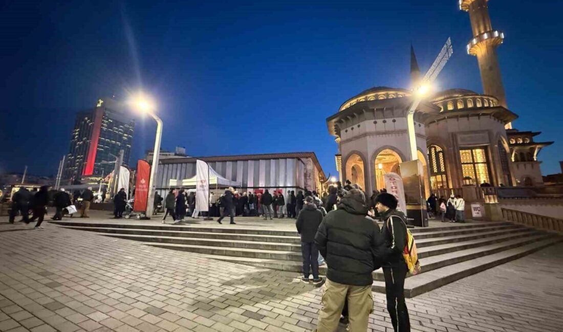Berat Kandili’nde İstanbul’daki camilerde vatandaşlara salep ve kandil simidi ikram edildi Kültür ve Turizm Bakanlığı İstanbul Vakıflar 1. Bölge Müdürlüğü, Berat