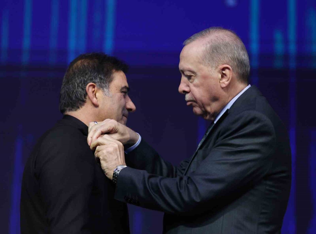 İYİ Parti'den ayrılarak AK Parti'ye geçen Konya Milletvekili Ünal Karaman,