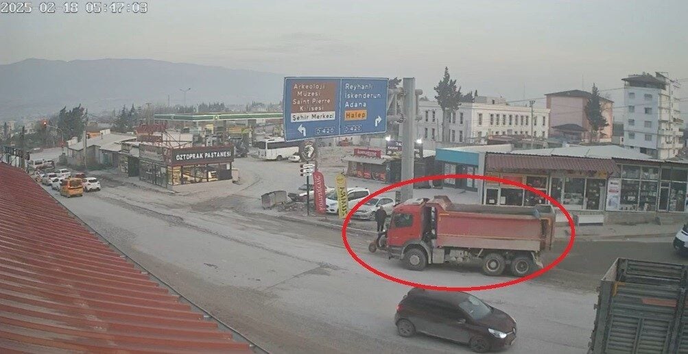 Hatay'ın Antakya ilçesinde, Hüseyin İlhanlı'nın motosikletinin R.T. tarafından yönetilen hafriyat