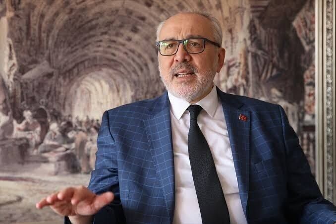 Kapalıçarşı Yönetimi, Piyasa Manipülasyonu İddialarına Yanıt Verdi Kapalıçarşı Yönetim Kurulu Başkanı Fatih Kurtulmuş, 93 paravan şirket aracılığıyla