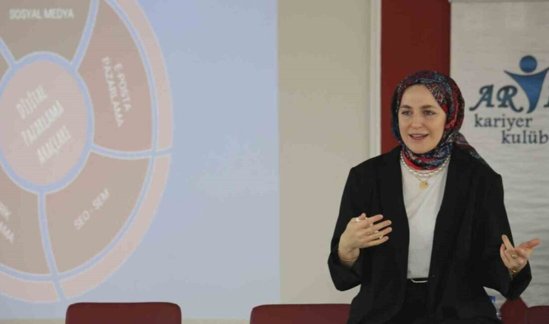 Karabük Üniversitesi’nde Öğrenciler için Dijital Pazarlama Eğitim Atölyesi Düzenlendi Karabük Üniversitesi'nde, Artı Kariyer Kulübü tarafından düzenlenen Dijital Pazarlama Atölyesi,