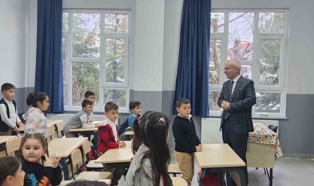 Karesi İlçesi’nde Albay Tayyar Nuran Oğuz İlkokulu’nun yeni ek binası eğitim hayatına başladı Karesi ilçesindeki Albay Tayyar Nuran Oğuz İlkokulu'na eklenen 12 sınıflı