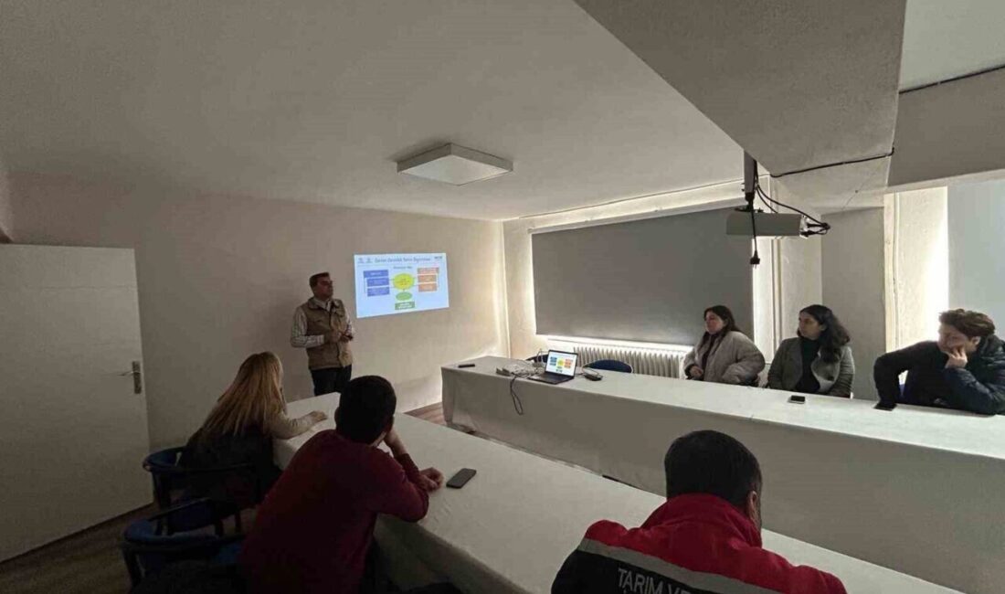 Aydın’da Üreticilere Tarım Sigortaları Havuzu’nun Önemi Aktarıldı Aydın’ın Karpuzlu ve Yenipazar ilçelerinde, İl Tarım ve Orman Müdürlüğü