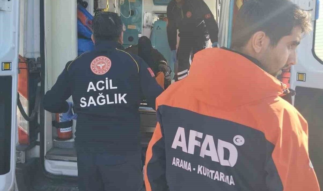 Didim’de Balık Tutarken Ayağı Kırılan Vatandaş AFAD Ekipleri Tarafından Kurtarıldı Didim'de balık tutarken kayalıklarda mahsur kalan vatandaş, ayağı kırıldıktan sonra
