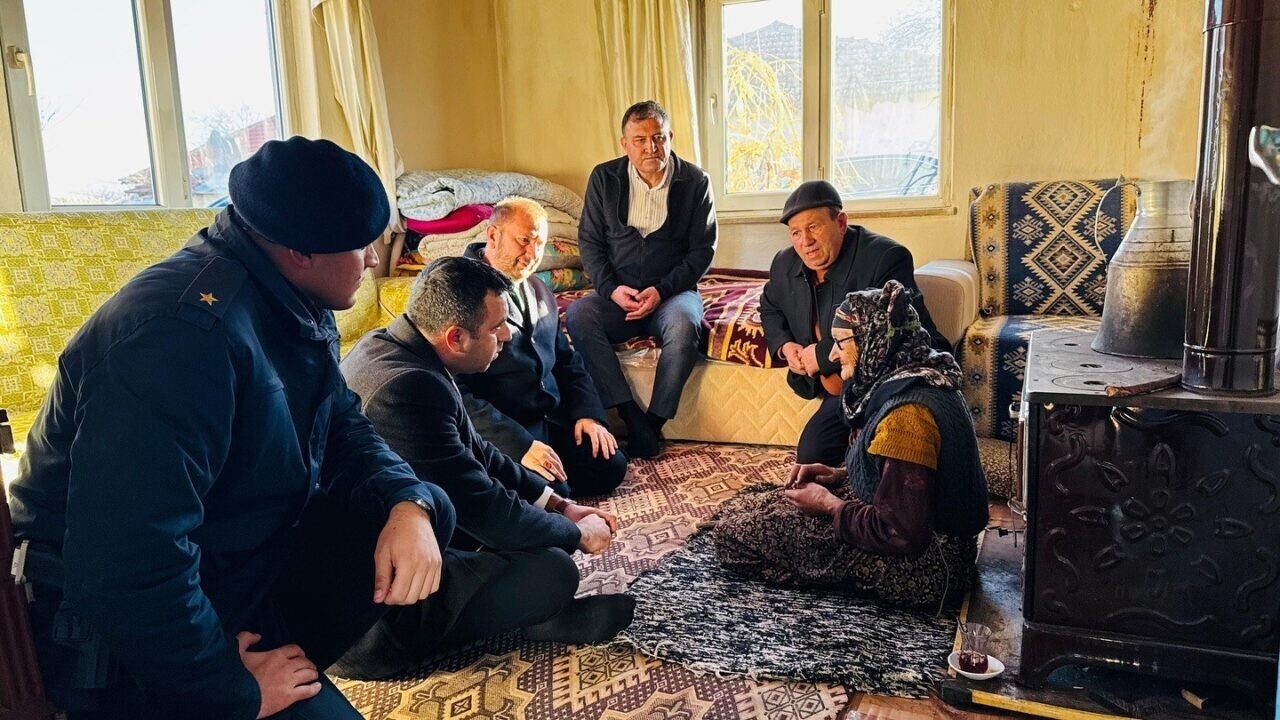 Denizli'nin Çivril Kaymakamı Hasan Akbulut, 6 Şubat depreminin yıl dönümünde