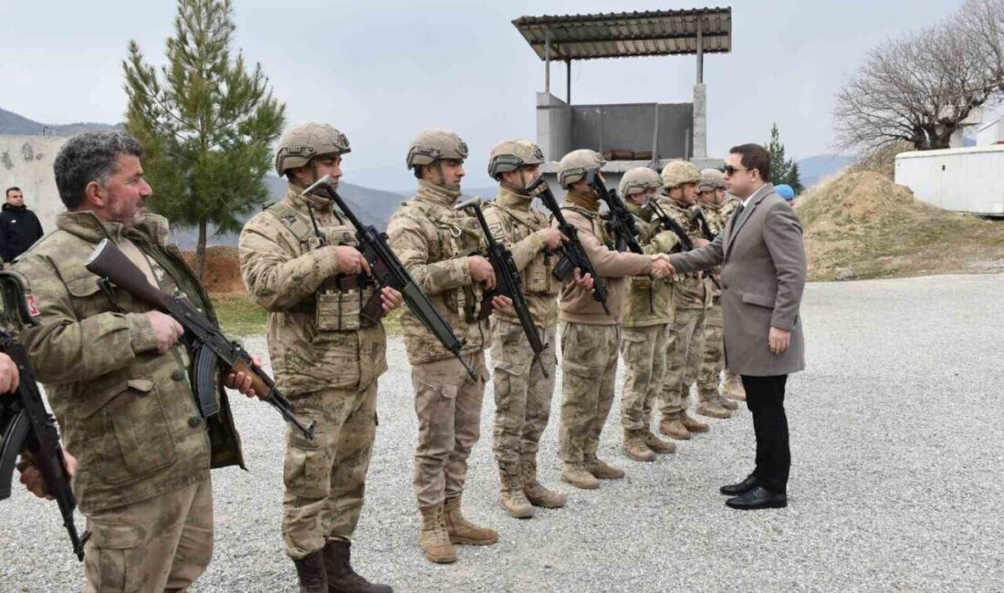 Furkan Başar, Sason’daki güvenlik korucularıyla denetimlerde bulundu Batman Sason Kaymakamı Furkan Başar, kırsal üs bölgelerinde güvenlik korucularıyla