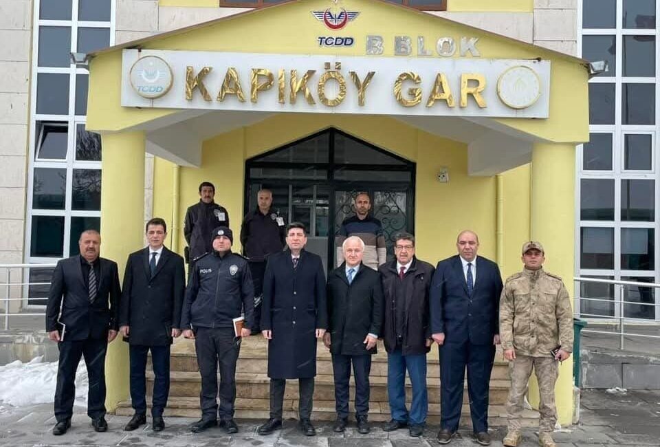 Van-Tahran Yolcu Treni Seferleri İçin Kapıköy Garı’nda İnceleme Yapıldı Van-Saray Kaymakamı Eyüp Gürdal, Van-Tahran yolcu tren seferleri için Kapıköy