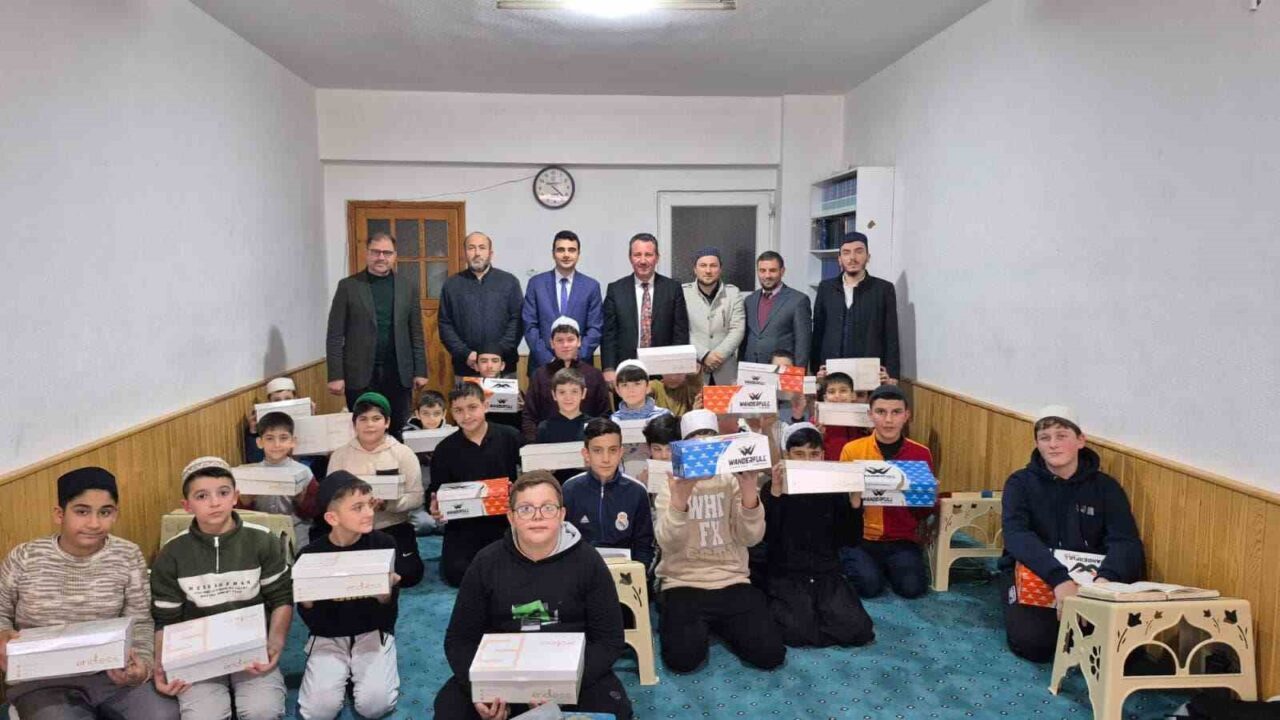Osmaneli Kaymakamı Abdüssamed Kılıç, Bilecik İl Müftüsü Ahmet Dilek ve