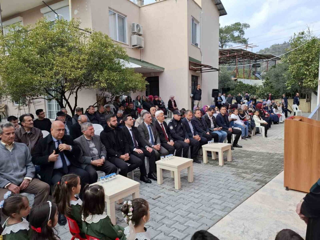 Antalya'nın Kemer ilçesinde Hasan Fatma Çavlı Kur'an Kursu, Arslanbucak Mahallesi'nde